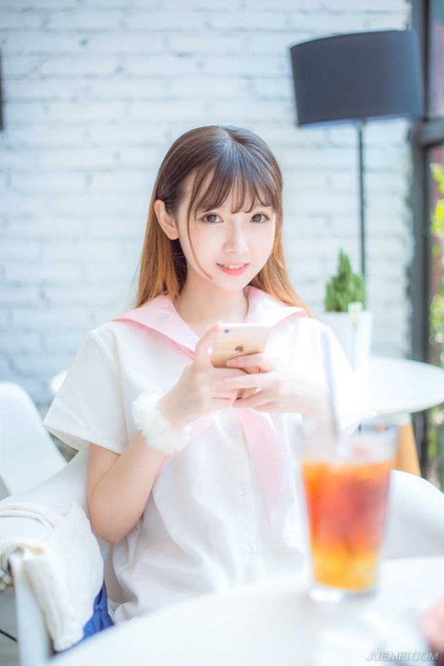 “管家。”刘璝想了想，将管家招来。